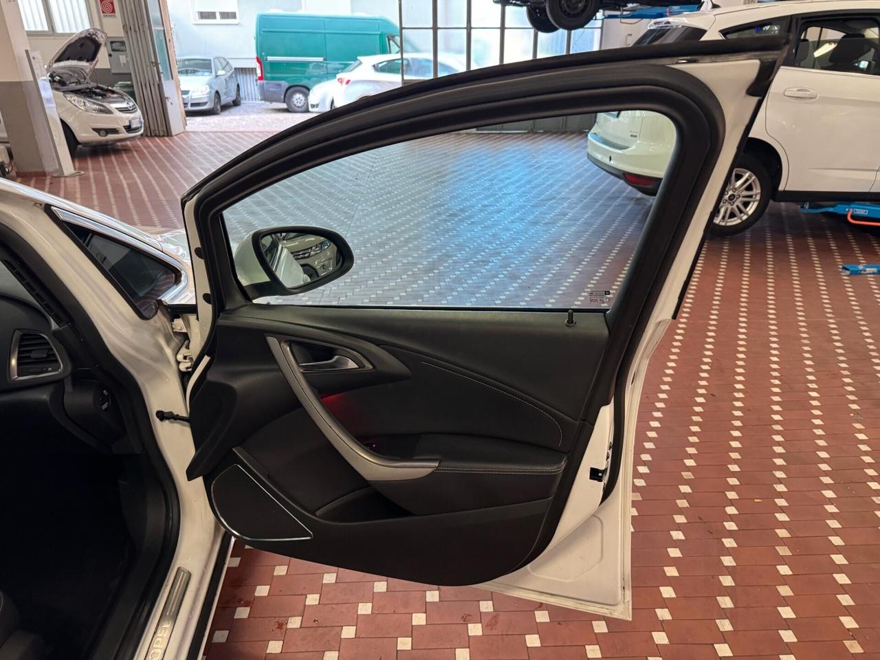 Opel Astra 1.7 CDTI 110CV Sports Tourer Cosmo - UNICO PROPRIETARIO