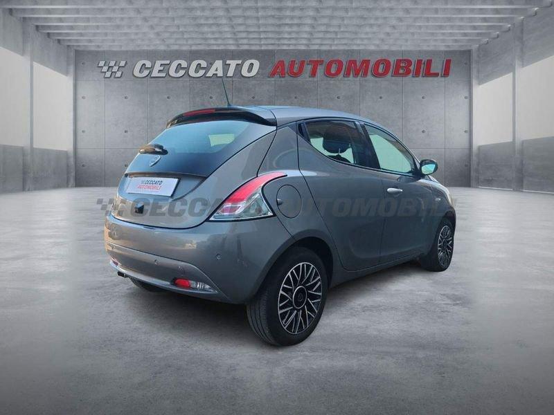 Lancia Ypsilon Ypsilon 1.0 firefly hybrid Platino s&s 70cv