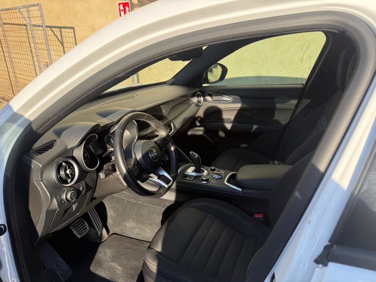 Alfa Romeo Stelvio 2.2 Turbodiesel 160 CV AT8 RWD Business