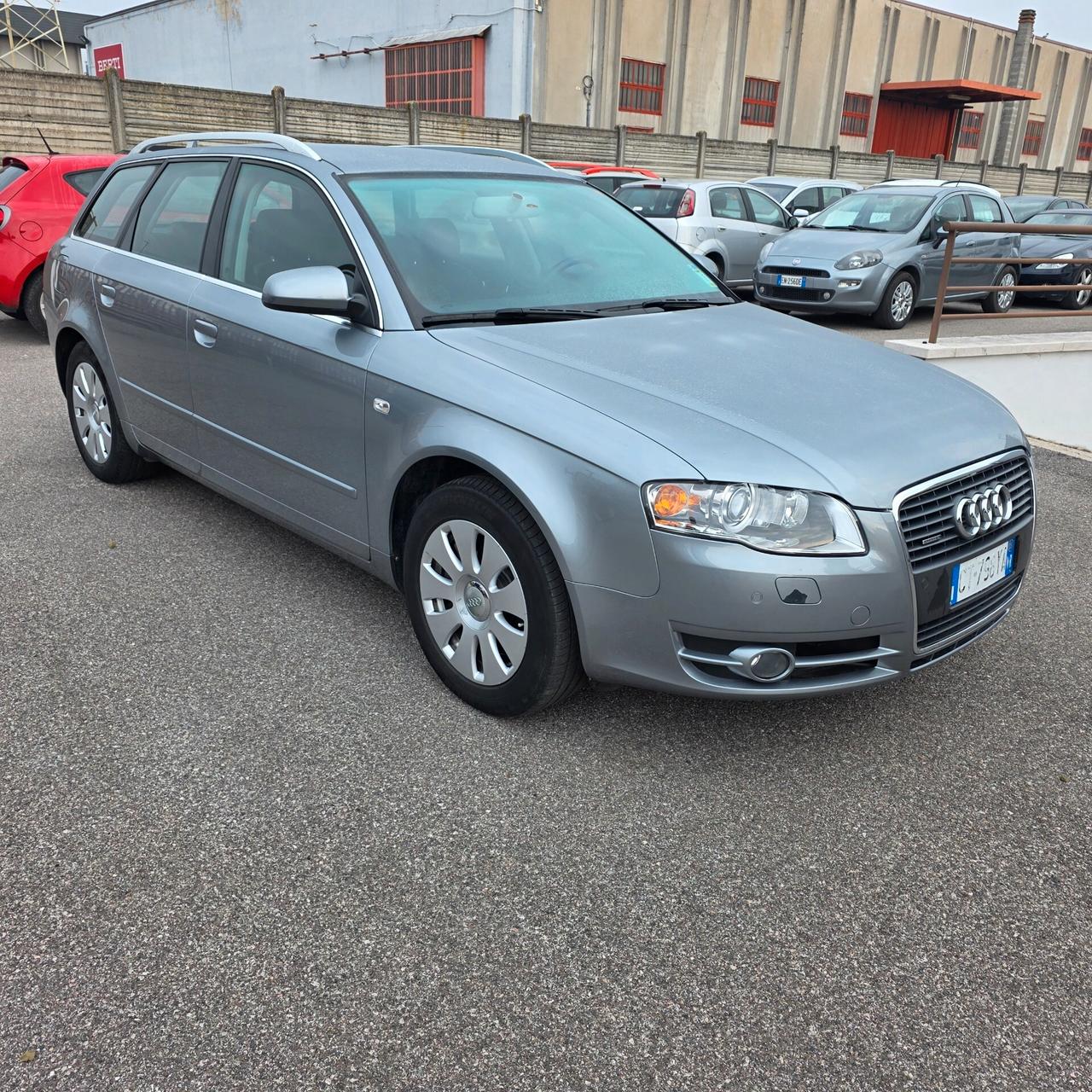 Audi A4 2.0 16V TFSI Avant quattro