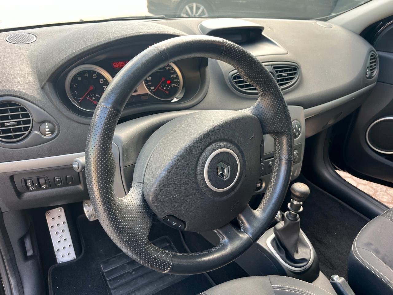 Renault Clio RS 2.0 16V 200CV 3 porte