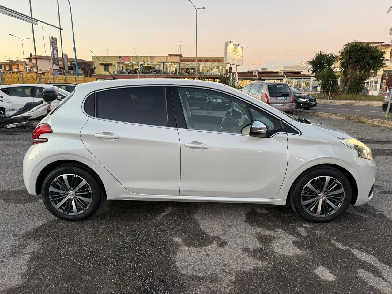 PEUGEOT 208 5PORTE ALLURE 1.2PURETECH GPL 82CV EURO6B