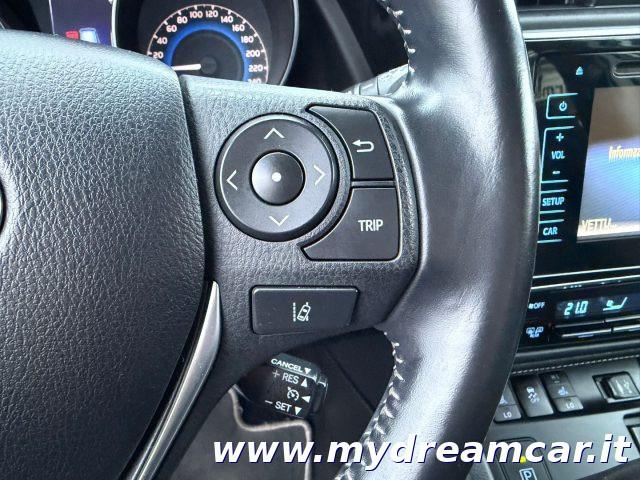 TOYOTA Auris Touring Sports 1.8 Hybrid