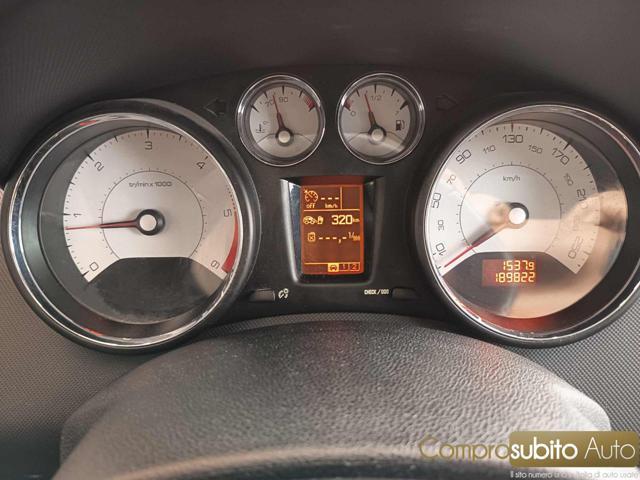 PEUGEOT 308 1.6 HDi 110CV 5p. Féline (6 Marce)