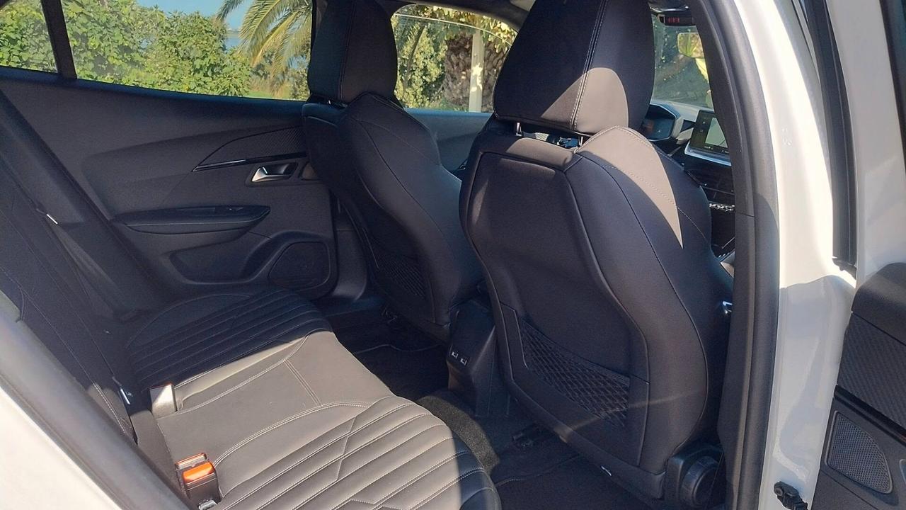 Peugeot 2008 BlueHDi 110 S&S GT