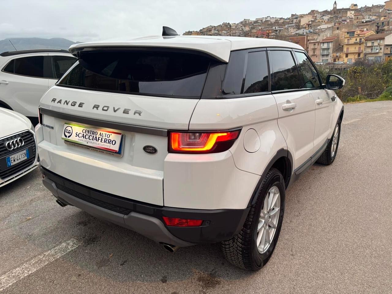 Land Rover Range Evoque 2.0 TD4 150 CV 5p. Pure