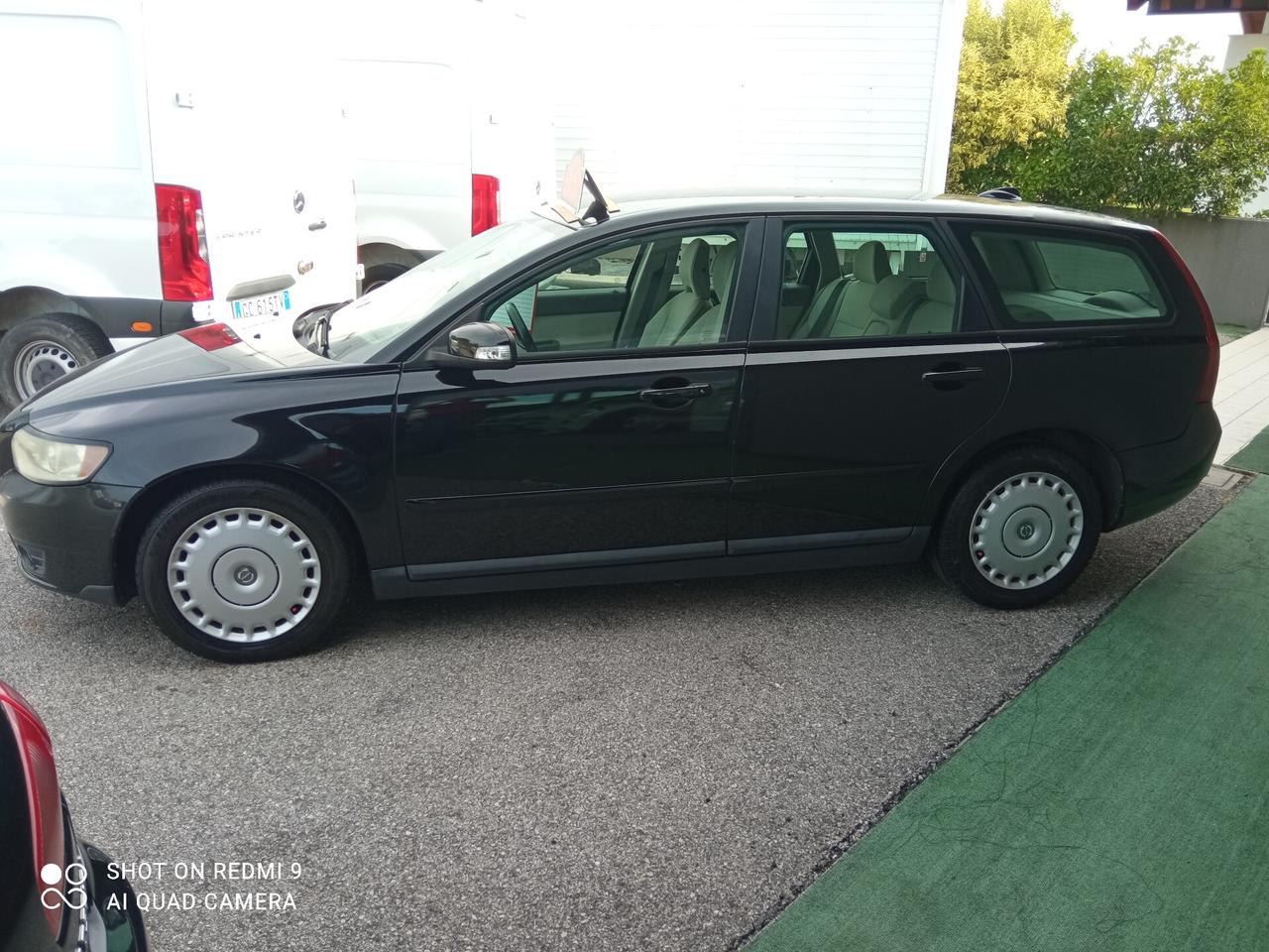 Volvo V50 2.0 D SW aut. Momentum 136CV
