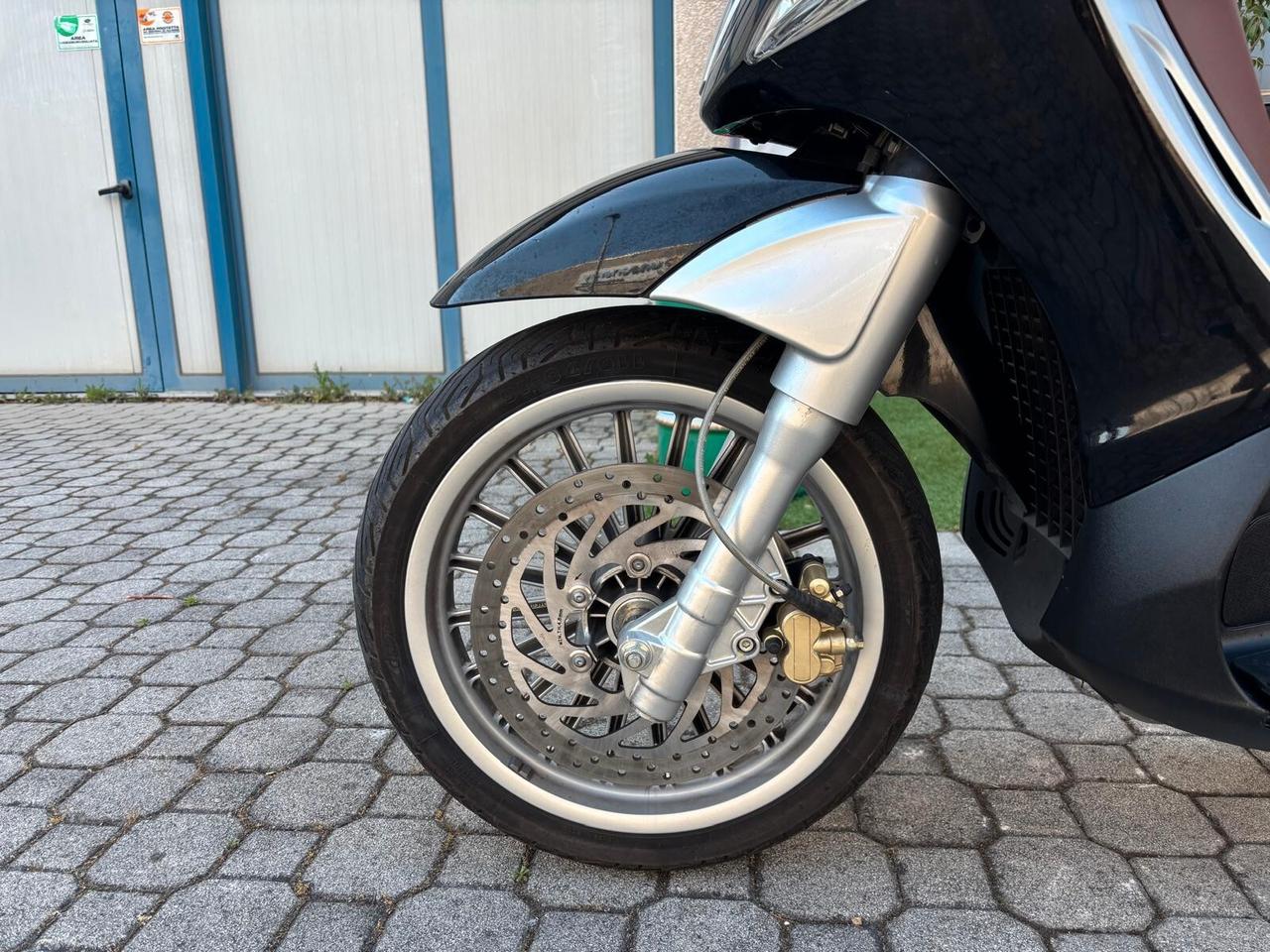 Piaggio Beverly 300 i.e. - Rif.581