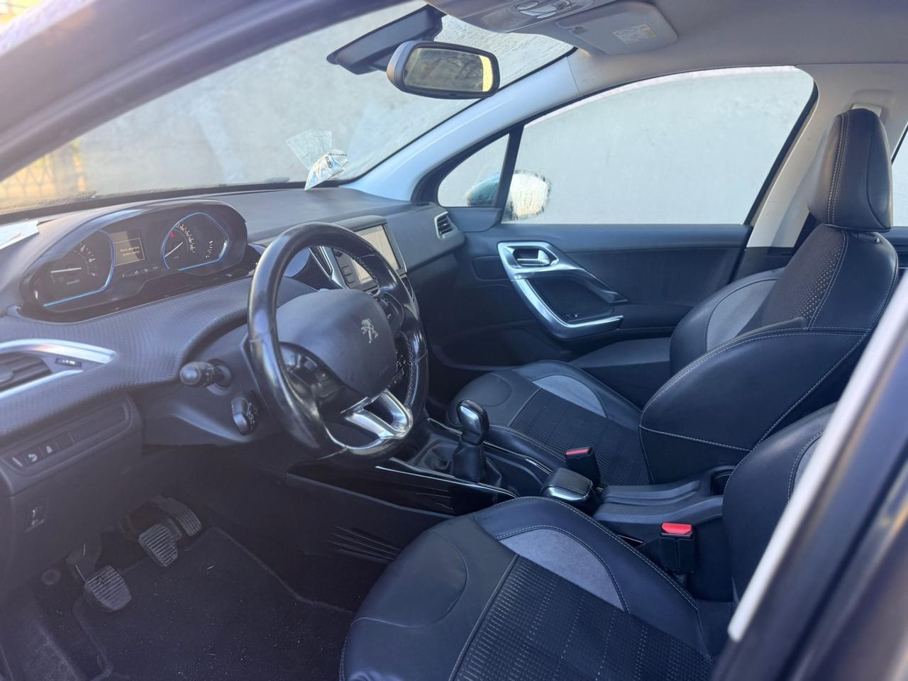 Peugeot 2008 PureTech 82CV Allure