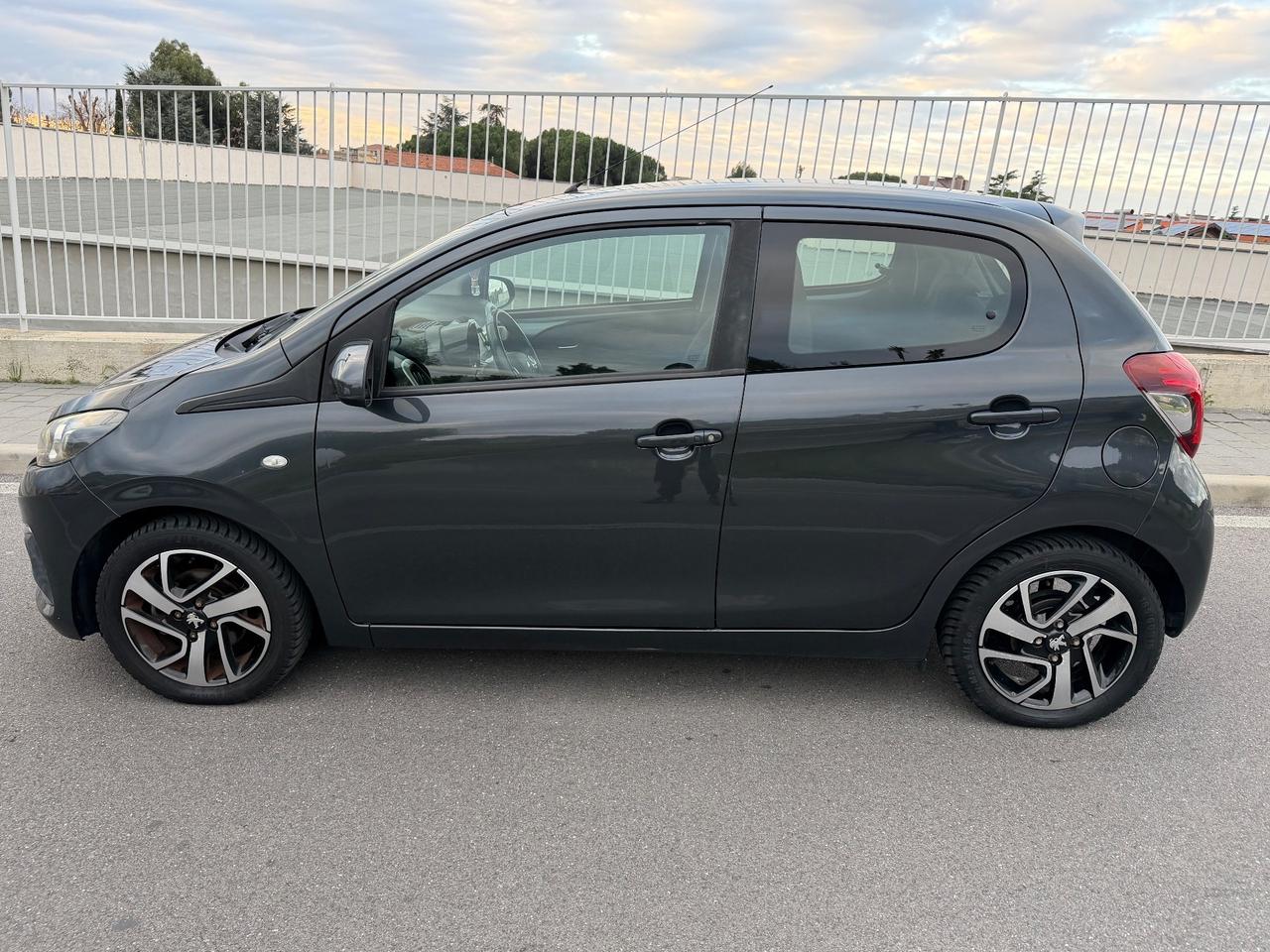 Peugeot 108 VTi 68 5 porte Allure TOP!