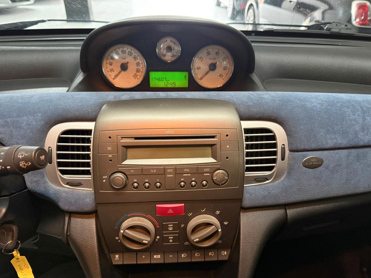 Lancia Ypsilon 1.2 Argento