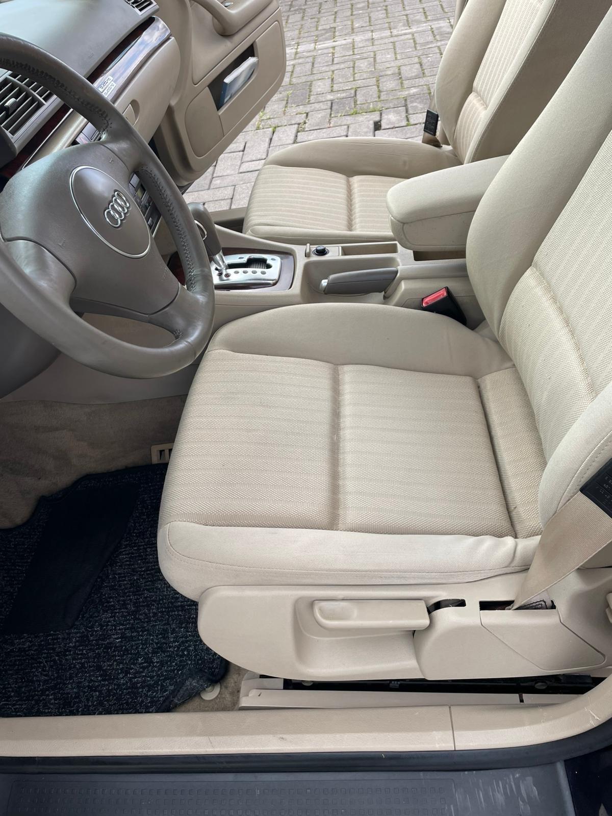 Audi A4 2.5 V6 TDI/180 CV cat quattro Automatica