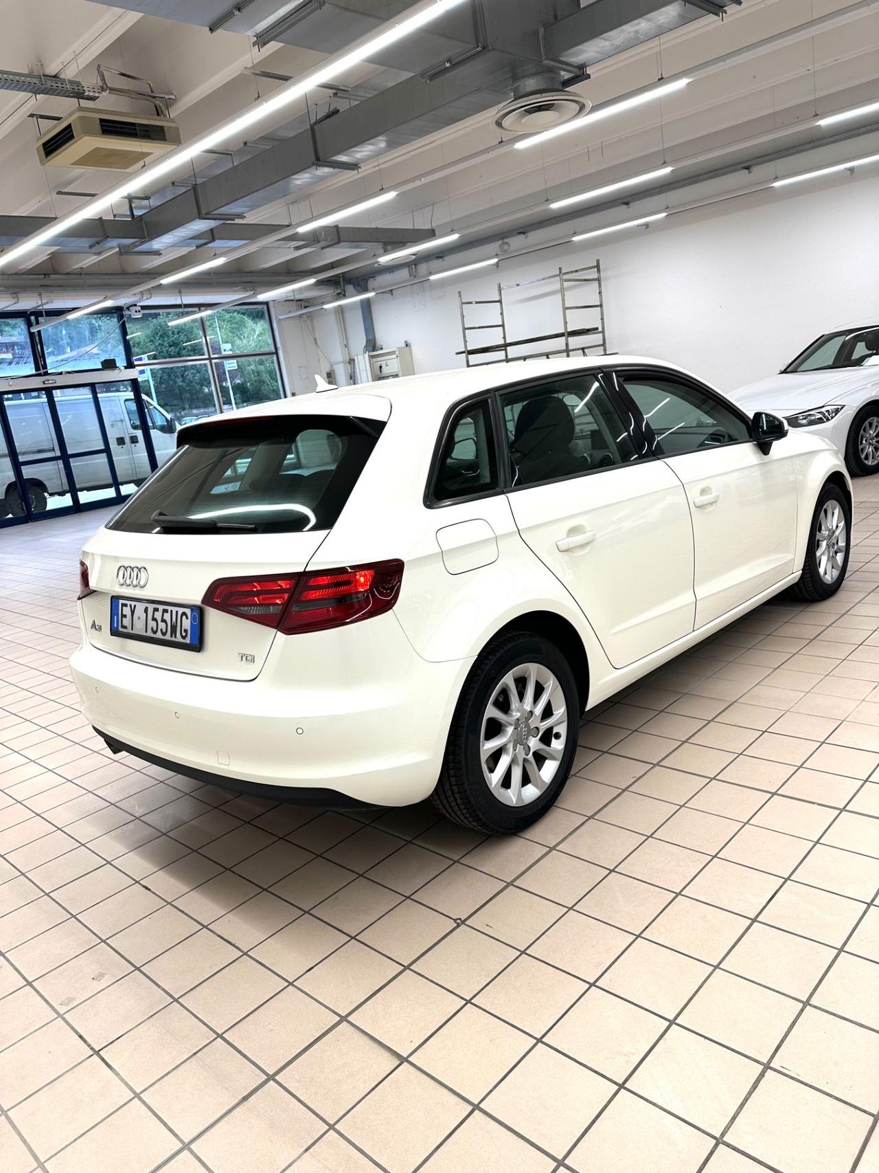 Audi A3 SPB 1.6 TDI clean diesel S tronic Business