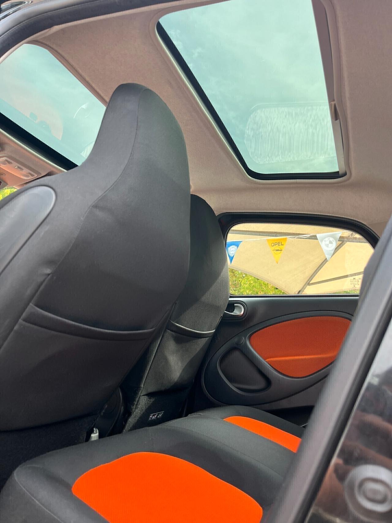 SMART FORFOUR 1000 BENZINA AUTOMATICA KM CERTIFICATI UNICO PROPRIETARIO 2016