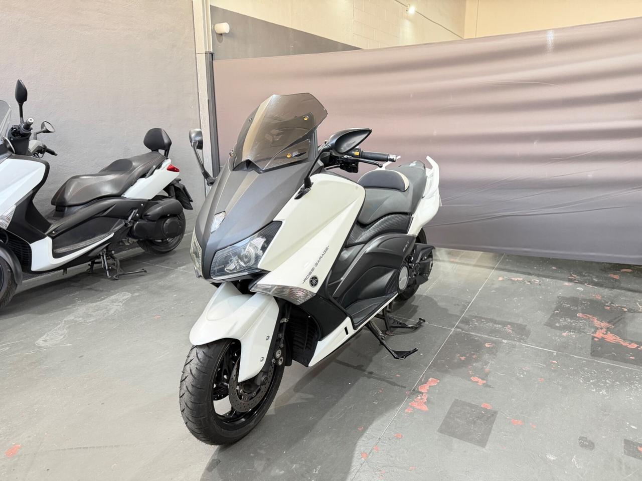 YAMAHA T MAX 530