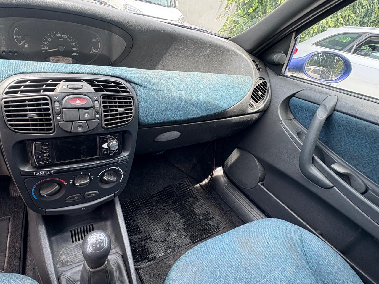 Lancia Y 1.2i cat LS