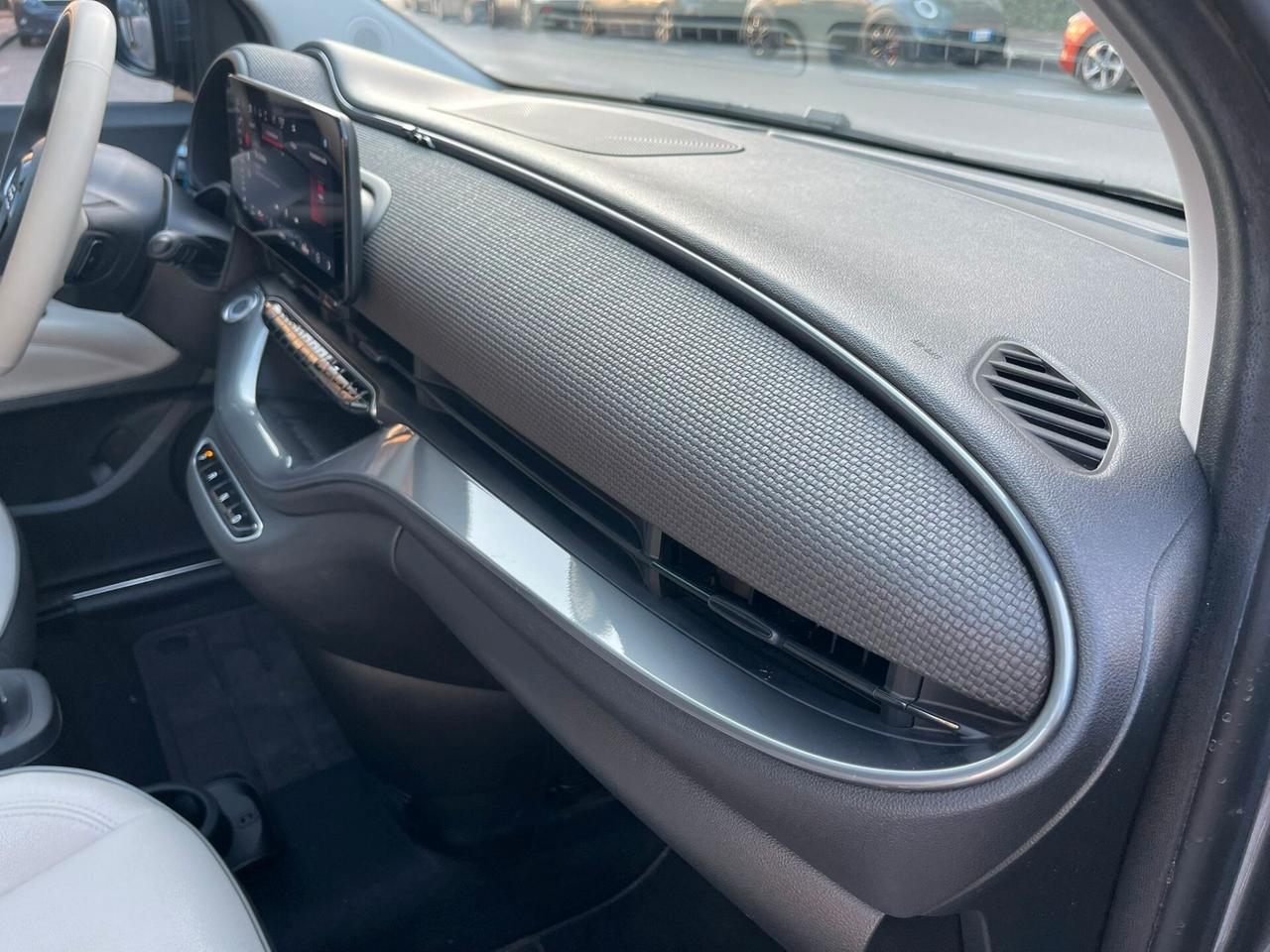 Fiat 500 500e Berlina 42 kWh La Prima by Bocelli