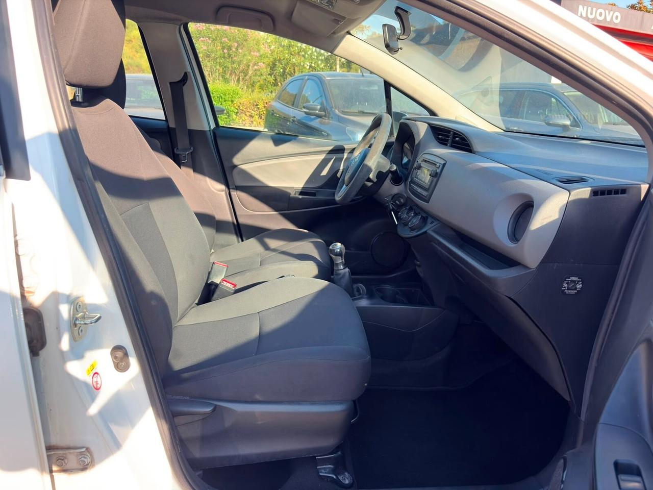 Toyota Yaris 1.0 5 porte Lounge