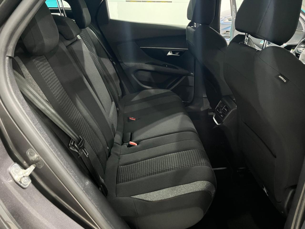 PEUGEOT 3008 *FULL LED *UNICOPROPRIETARIO *KM CERTIFICATI