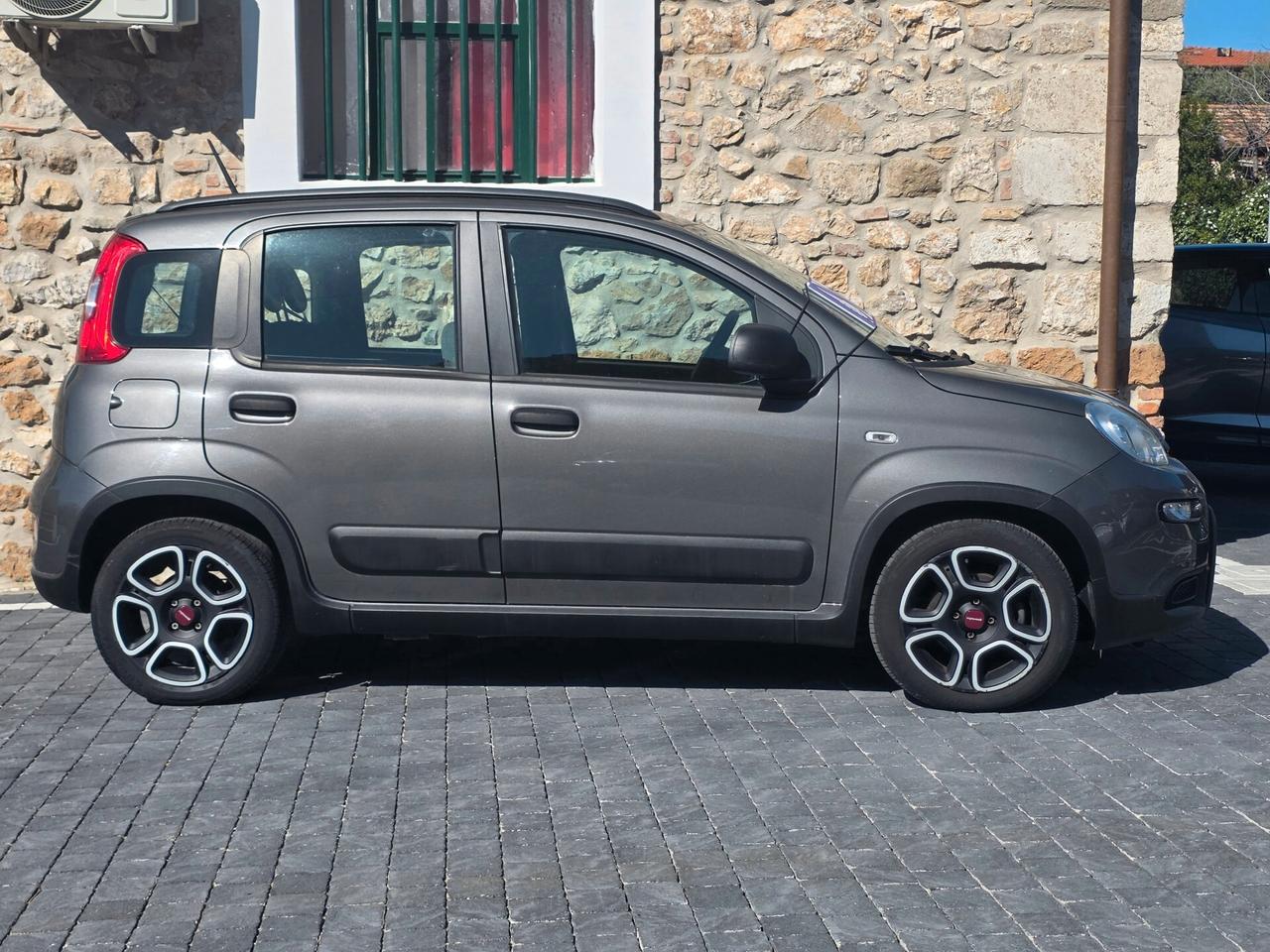 Fiat Panda 1.0 FireFly S&S Hybrid