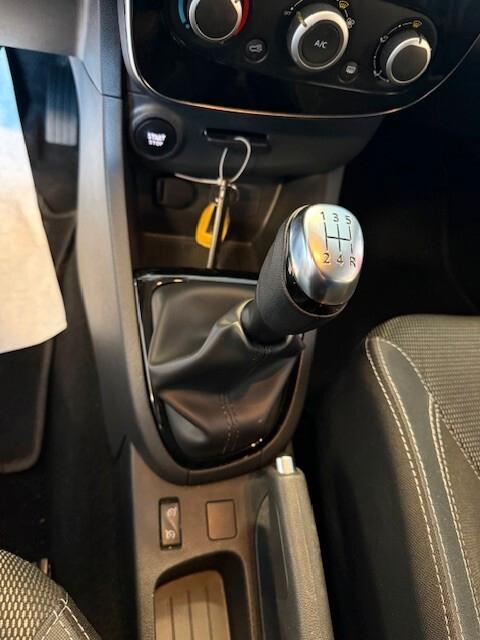 RENAULT CLIO TCE 90CV ZEN OK NEO PATENTATI SOLO 72000 KM
