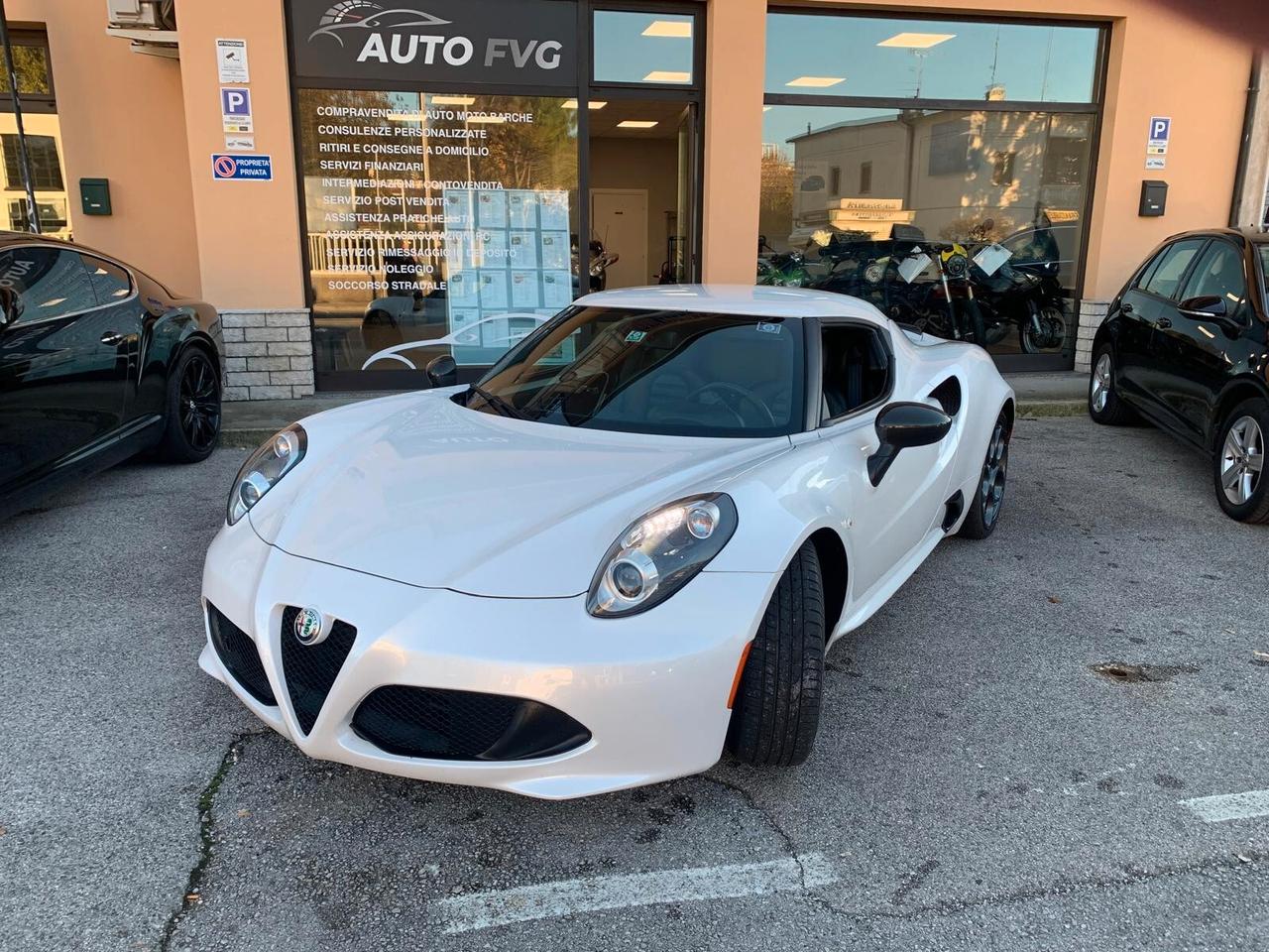 Alfa Romeo 4C 1750 TBi carbon