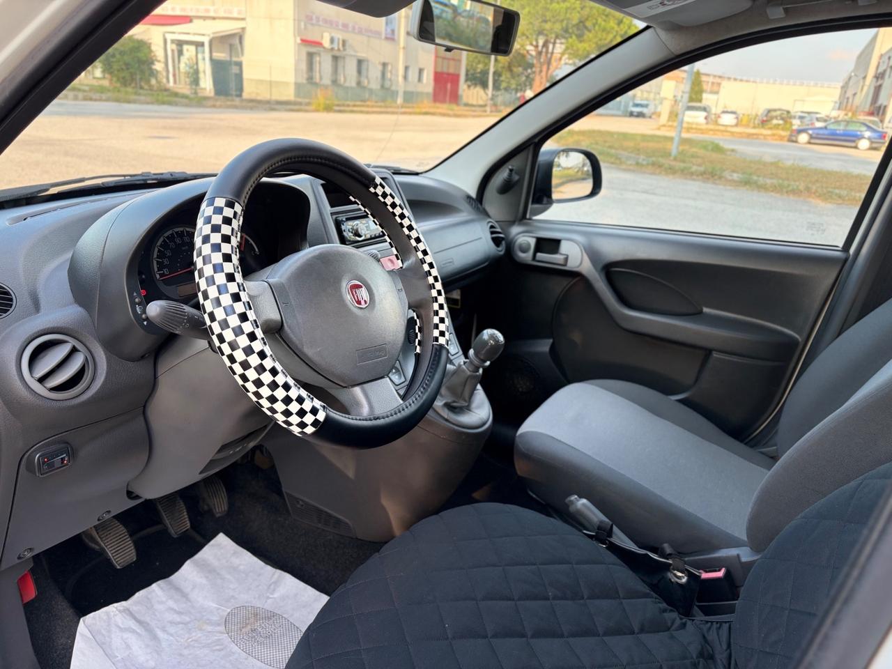Fiat Panda 1.4 metano 2012 neopatentati