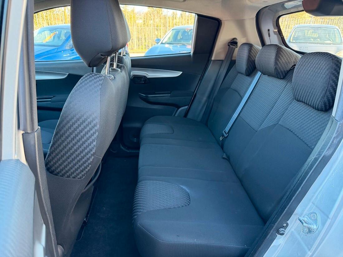 Mahindra KUV100 1.2 VVT K8