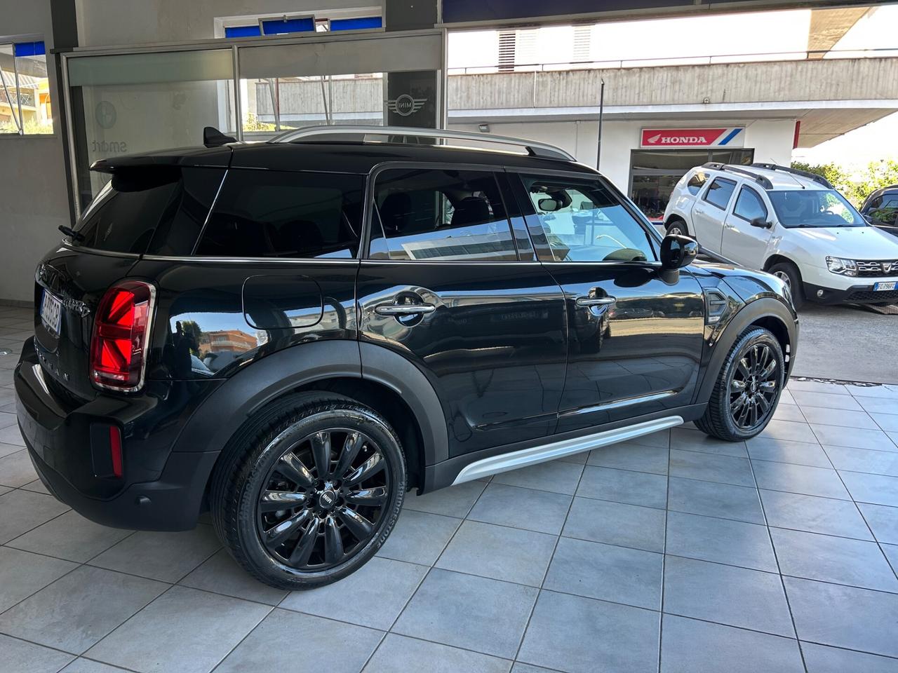 Mini Countryman COOPER D ( 80.000 KM )Pari al Nuovo!