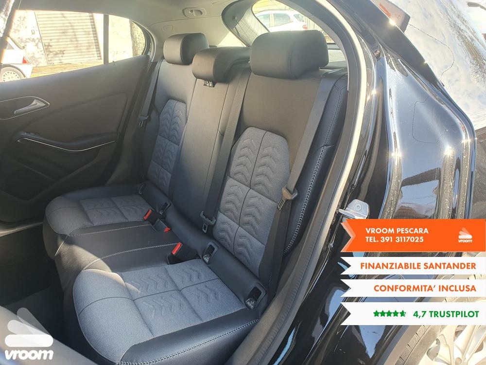 MERCEDES GLA 180 PREMIUM