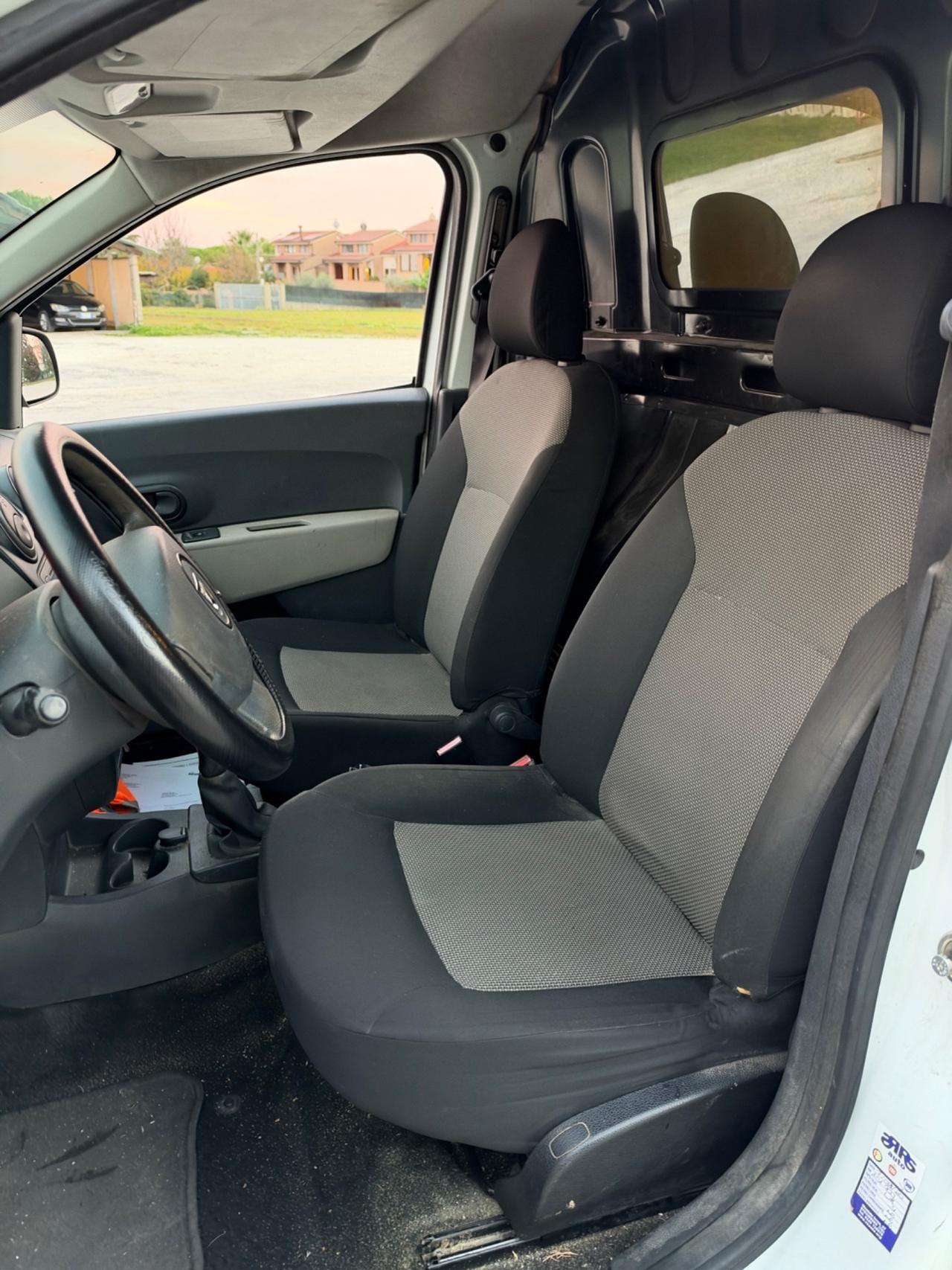 Autocarro Dacia Dokker Diesel 1.5 DCi UNIPRO