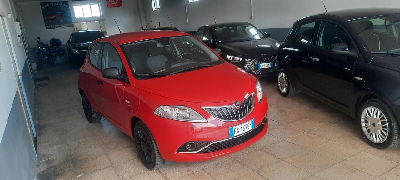 Lancia Ypsilon 1.2 69 CV 5 porte S&S Gold anno 2019
