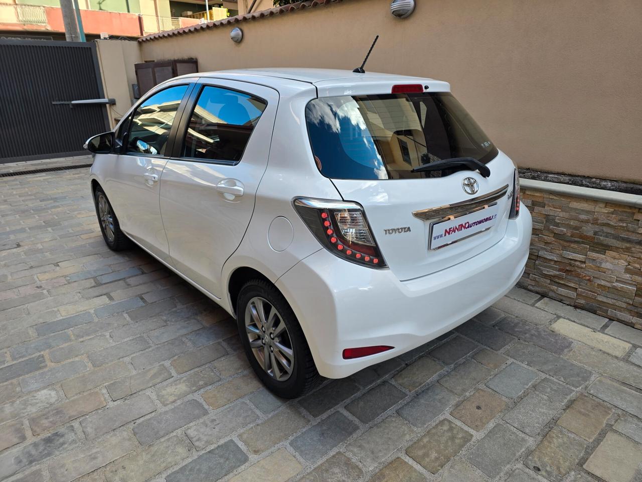 Toyota Yaris 1.0 70 cv Lounge