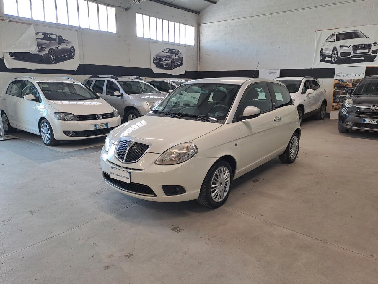 Lancia Ypsilon 1.4 Platino Ecochic GPL
