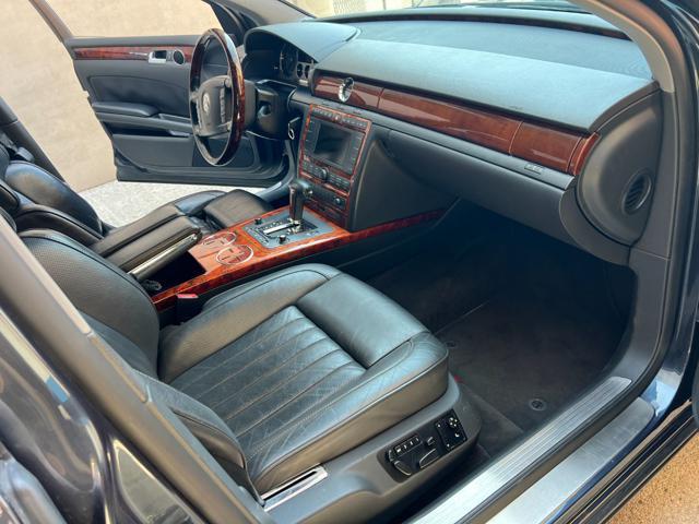 VOLKSWAGEN Phaeton 6.0 W12 ASI 4mot. 4 posti