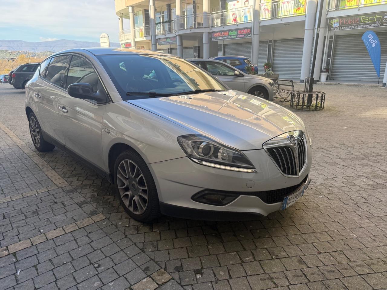 Lancia Delta 1.6 MJT DPF Platino