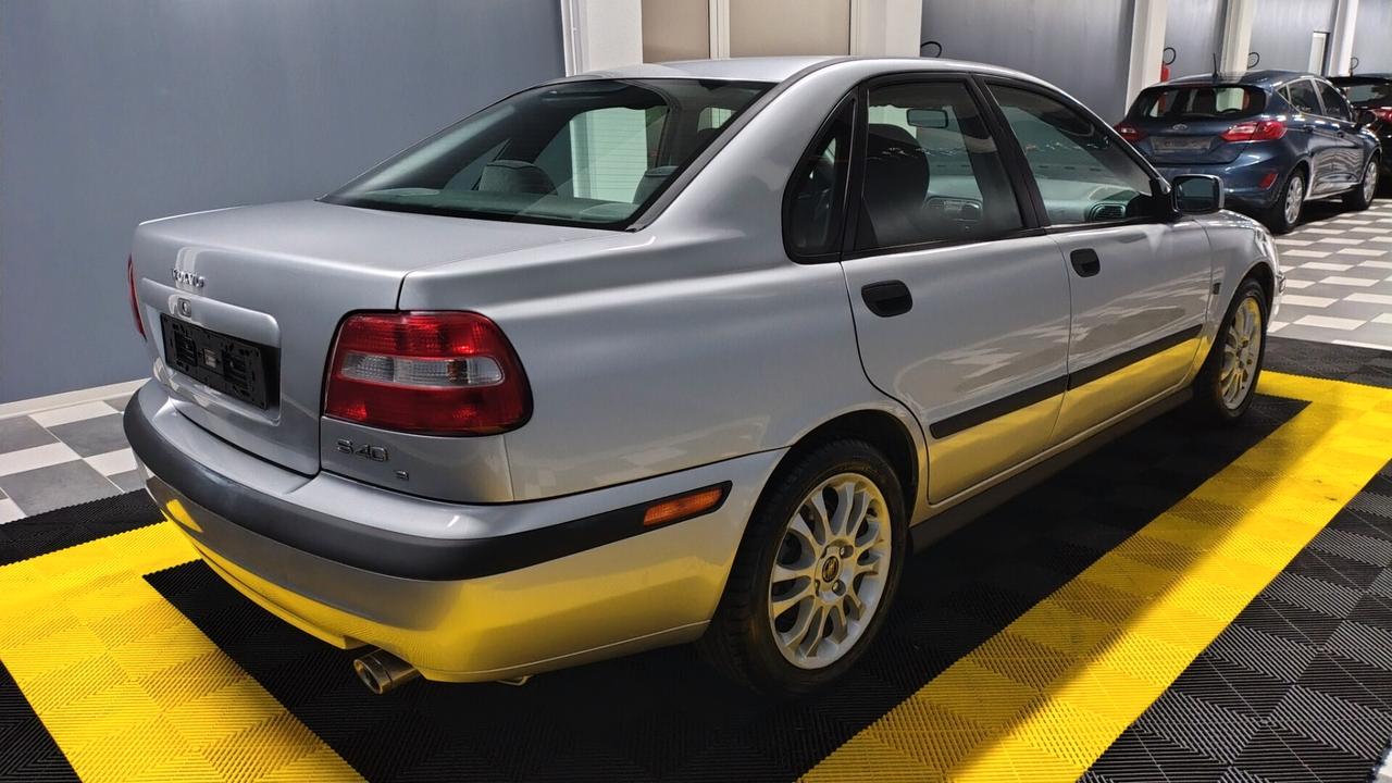 Volvo S40 1.8
