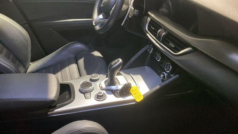 Alfa Romeo Stelvio 2.2 Turbodiesel 210 CV AT8 Q4 Veloce
