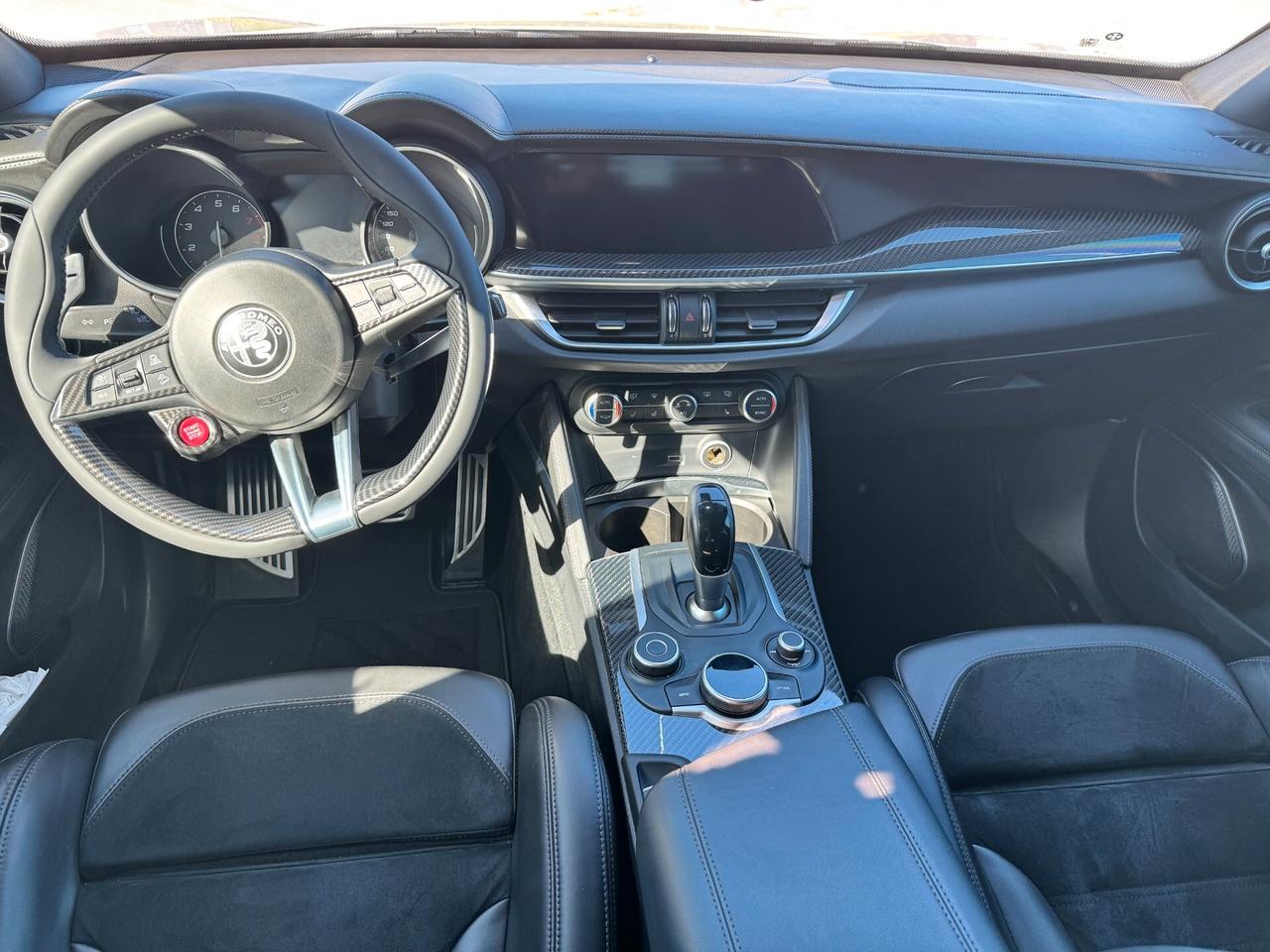 Alfa Romeo Stelvio 2.9 Bi-Turbo V6 510 CV AT8 Quadrifoglio