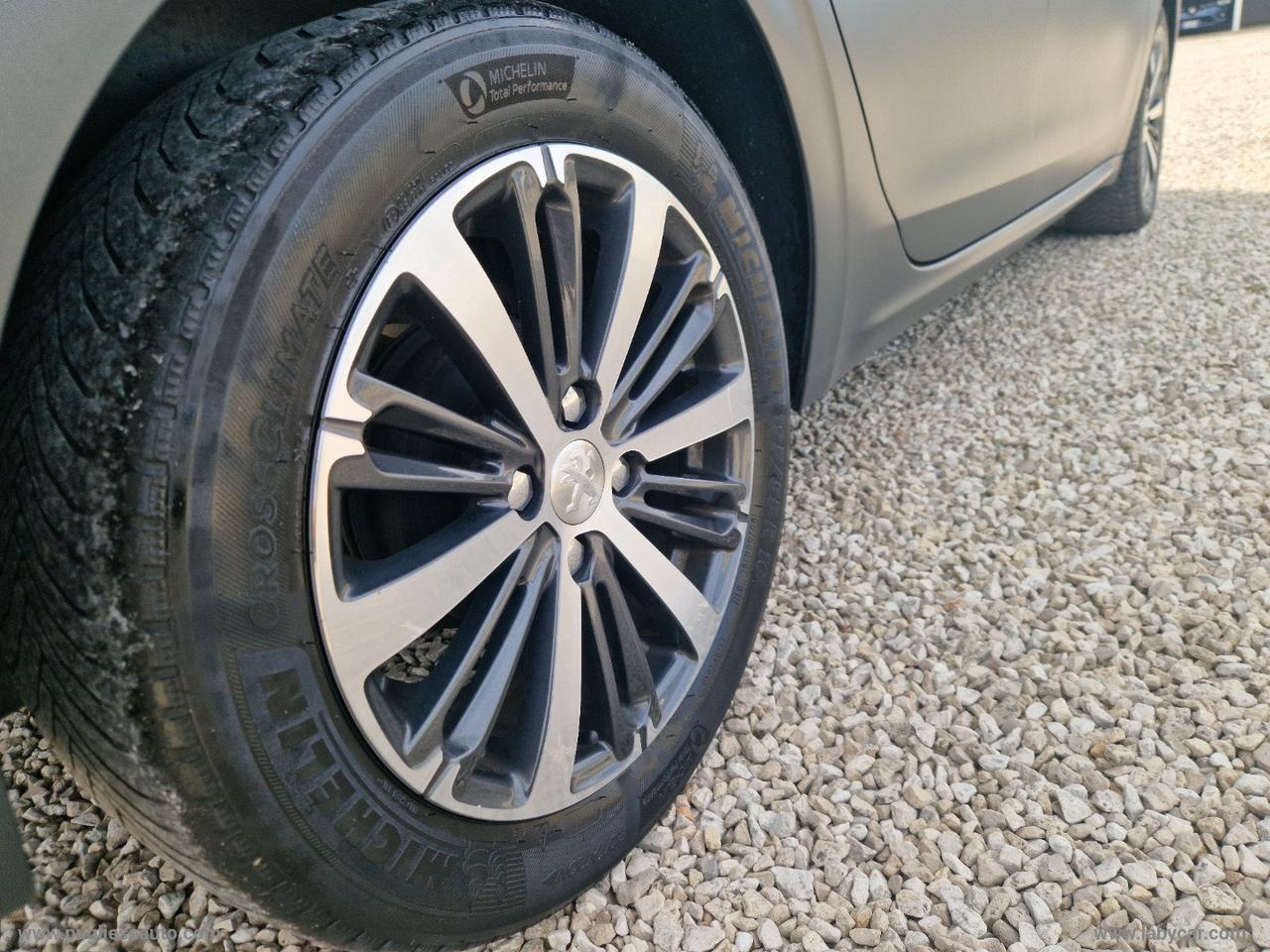 PEUGEOT 208 BlueHDi 75 5p. Allure