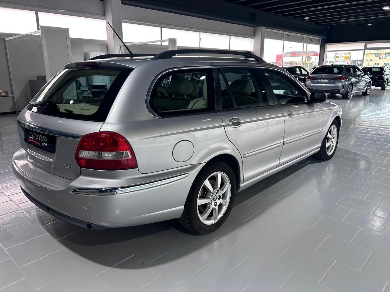 Jaguar X-Type 2.2D cat Wagon Executive