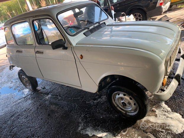 Renault R 4 benz s-t-o-r-i-c-a-