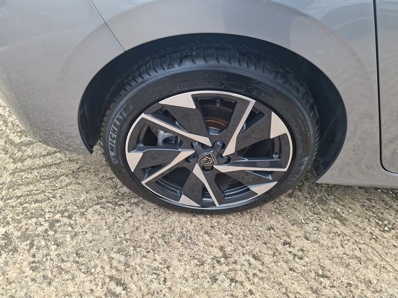 Peugeot 308 PureTech Turbo 130 S&S Allure