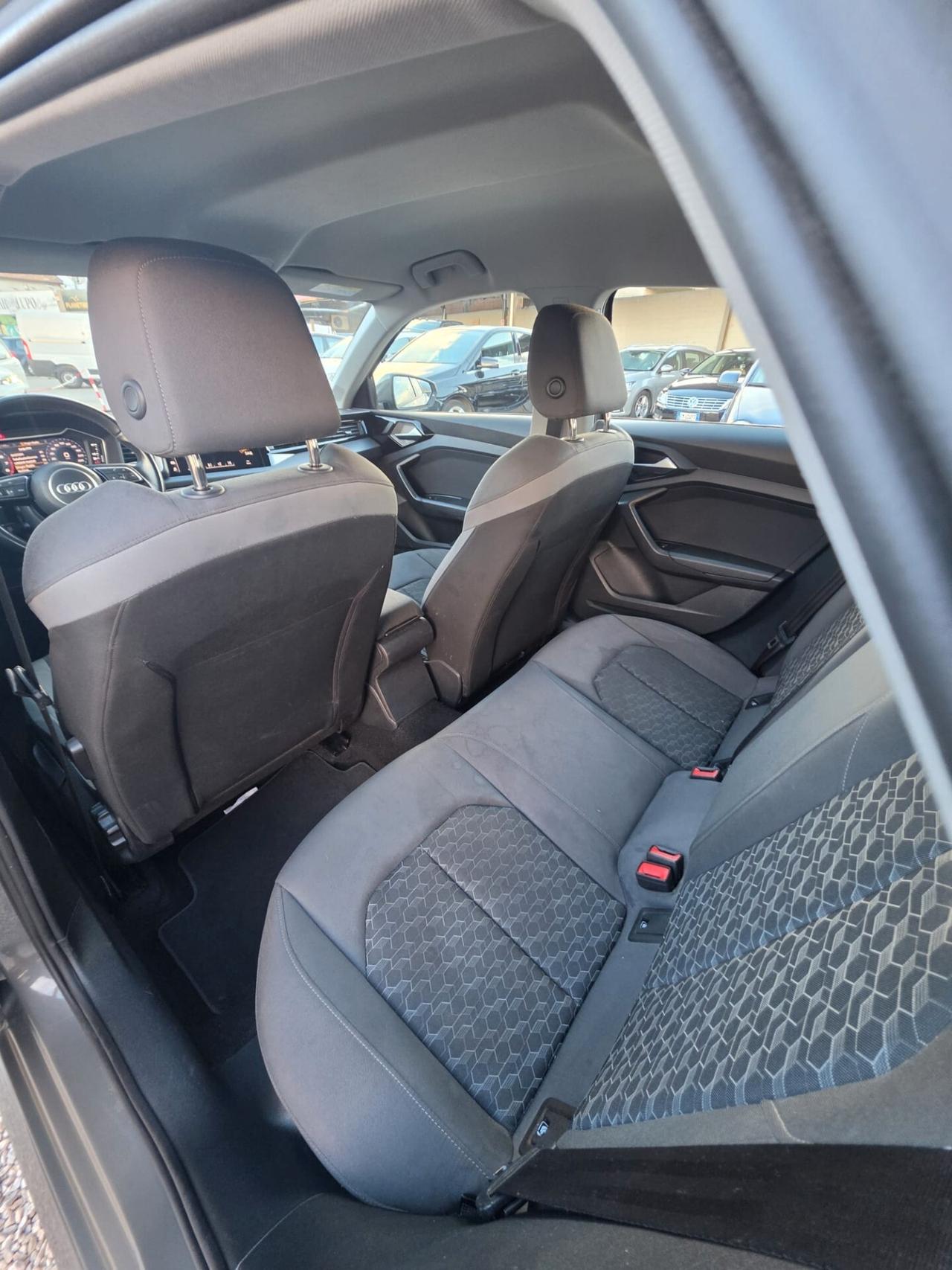Audi A1 SPB 25 TFSI S tronic line edition