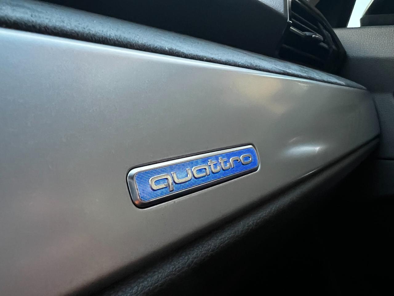 Audi Q3 SPB 40 TDI Quattro S tronic S Line-MATRIX