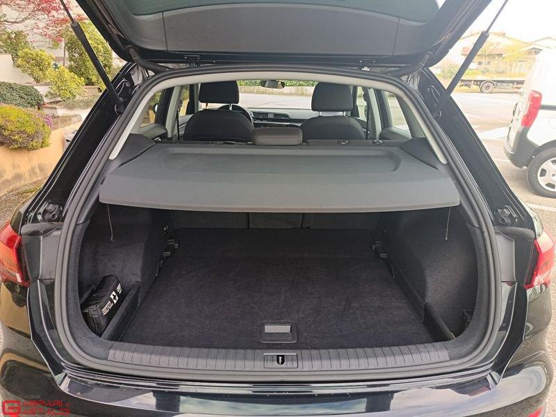 Audi Q3 35 TDI S tronic Business