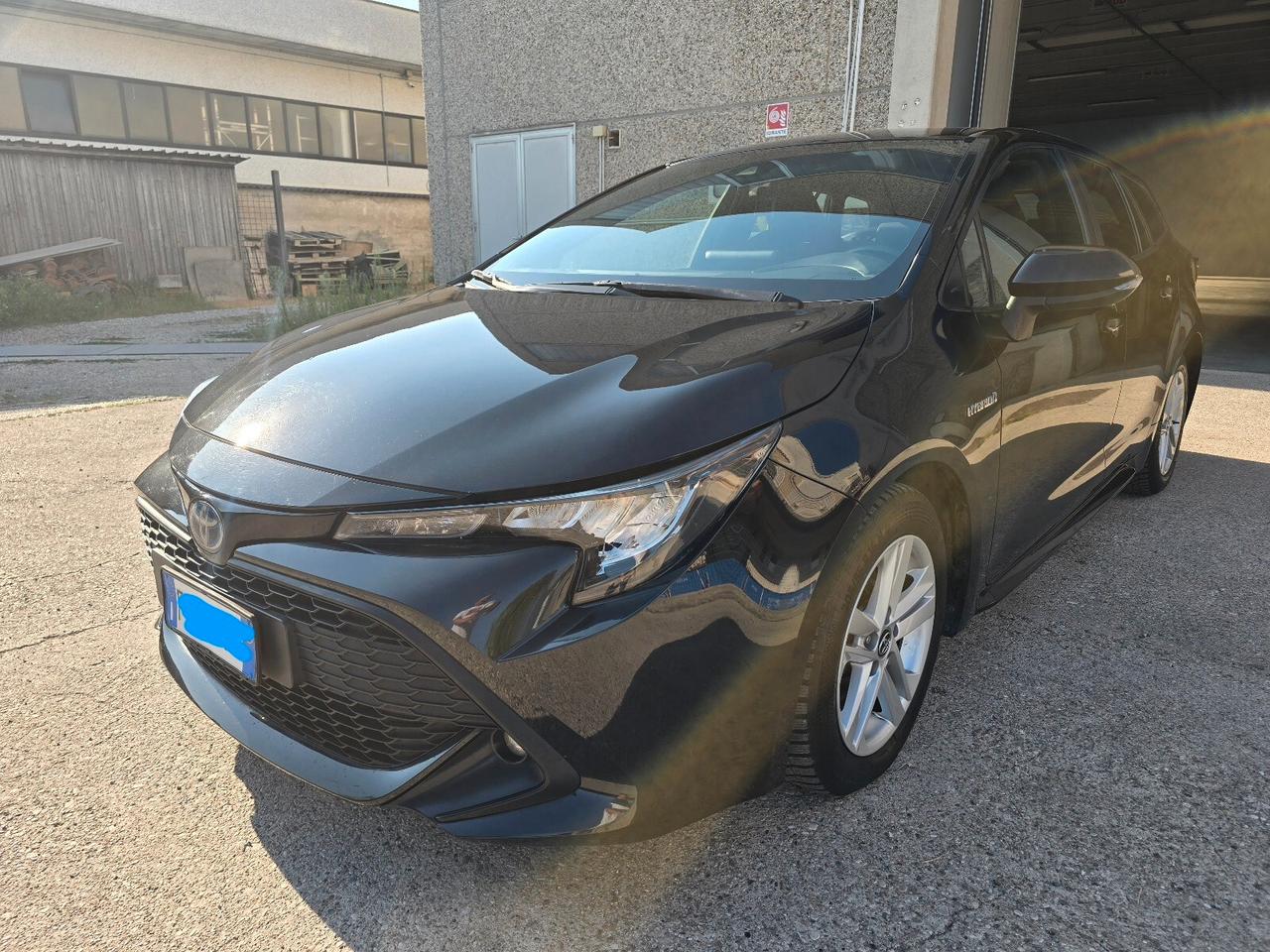 Toyota Corolla Touring Sports 1.8 Hybrid Business