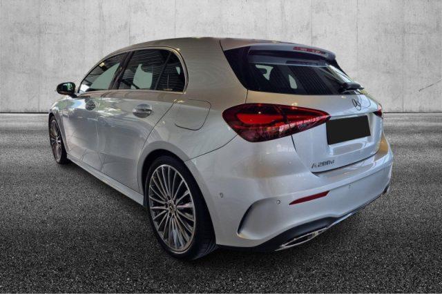 MERCEDES-BENZ A 200 d Automatic AMG Line Premium