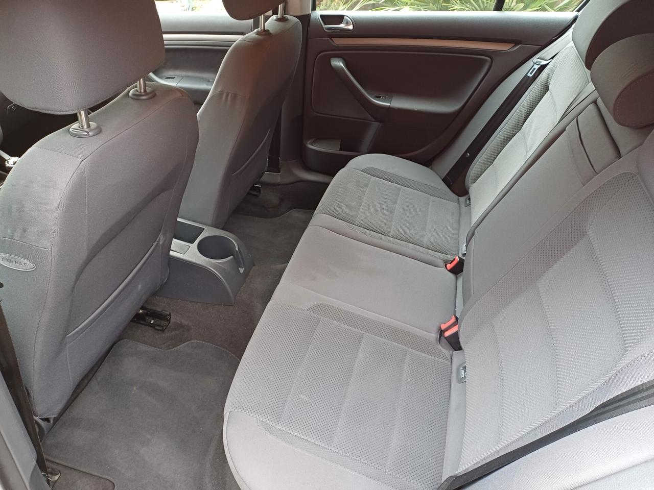 Volkswagen GOLF 5 BENZINA MOTORE 1.6 CON 67000 KM DIMOSTRABILI
