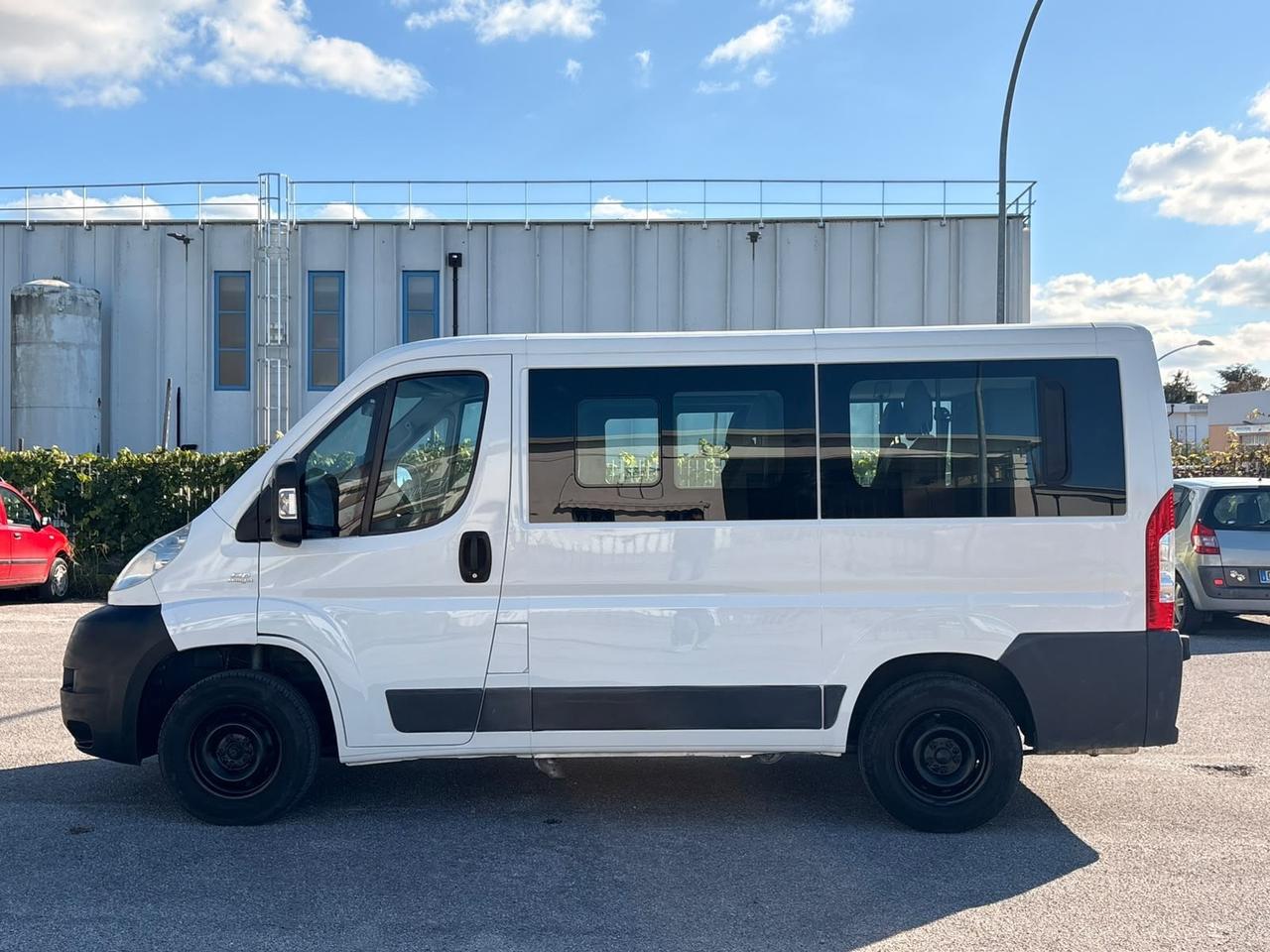 Fiat Ducato 30 2.3 MJT PC-TN Panorama 9 POSTI